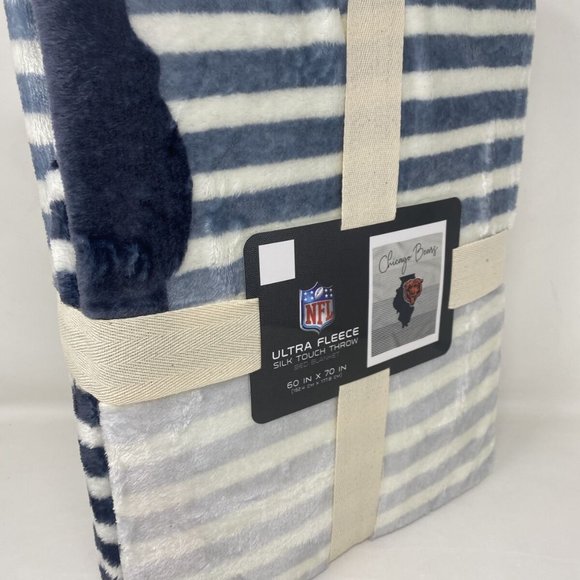 COPY - NFL Chicago Bears Ultra Fleece Silk Touch Throw Bed Blanket 60"x70" - Picture 6 of 6